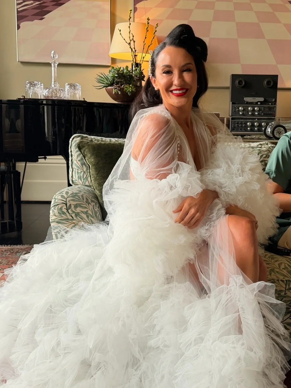 VOIR Victoria Bridal Getting Ready Robe - Picture 4 of 8